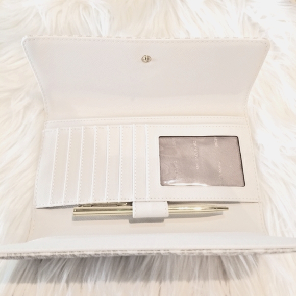 Michael Kors Jet Set White Digital Pin Dot MK Trifold Checkbook Wallet/Pen NWOT - Picture 7 of 15